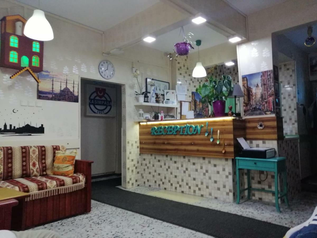 Hayat Pansiyon Hostel Istanbul Exterior photo