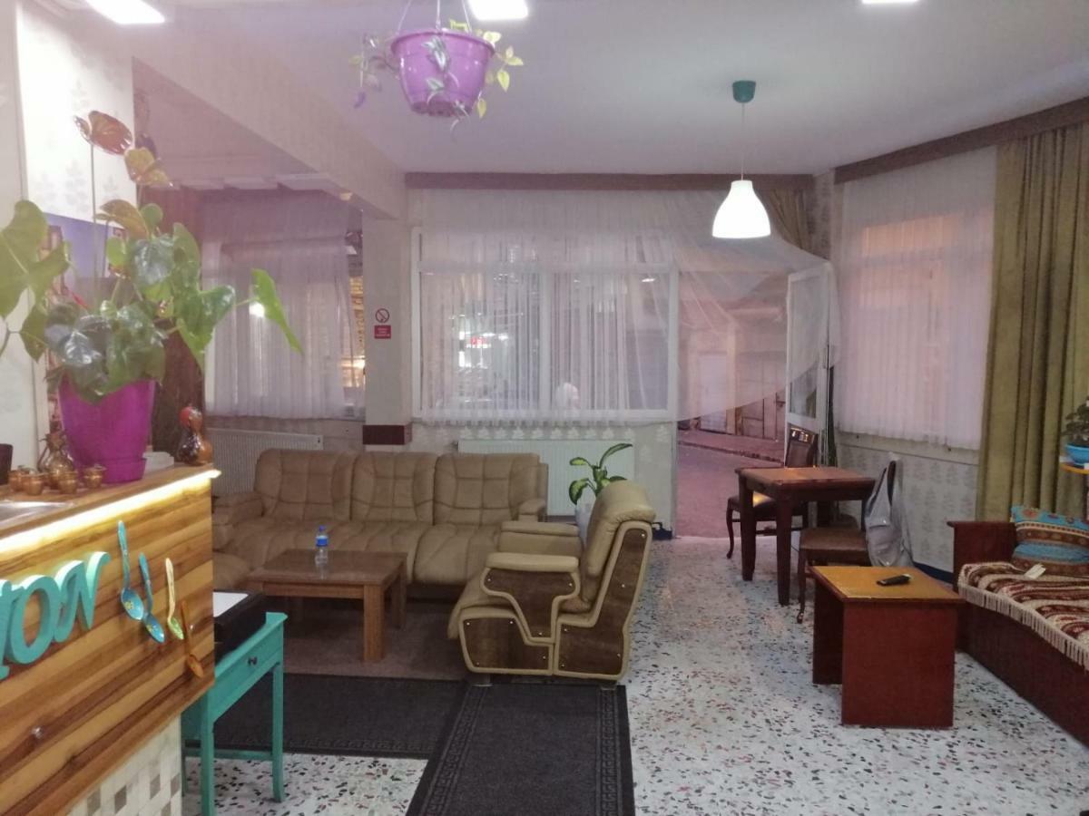 Hayat Pansiyon Hostel Istanbul Exterior photo